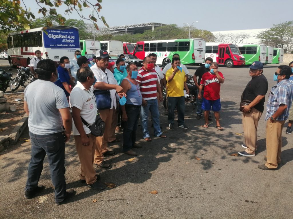 Protestan camioneros de la ACY