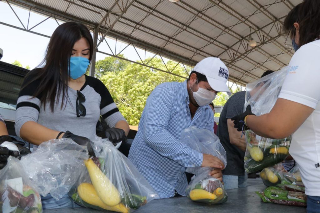 Familias yucatecas reciben apoyos alimentarios a través del proyecto “Yucatán Solidario”