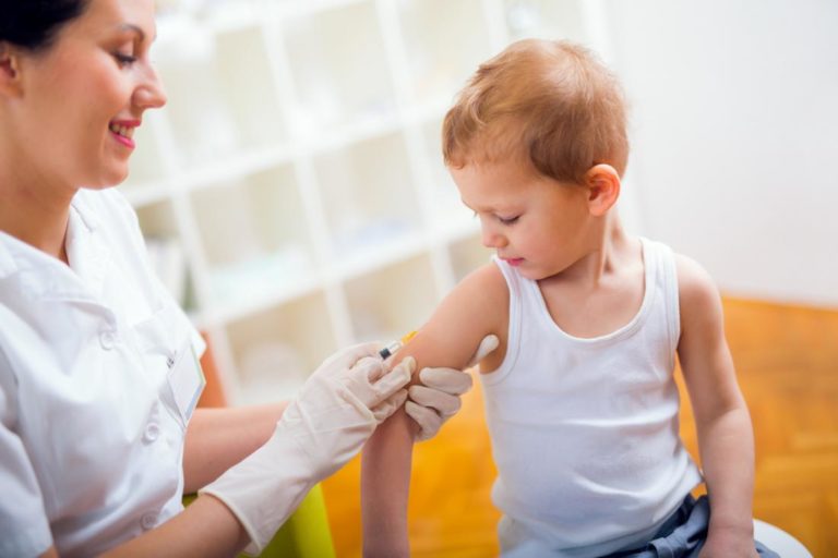El Día Mundial contra la Meningitis: prevenir vacunando