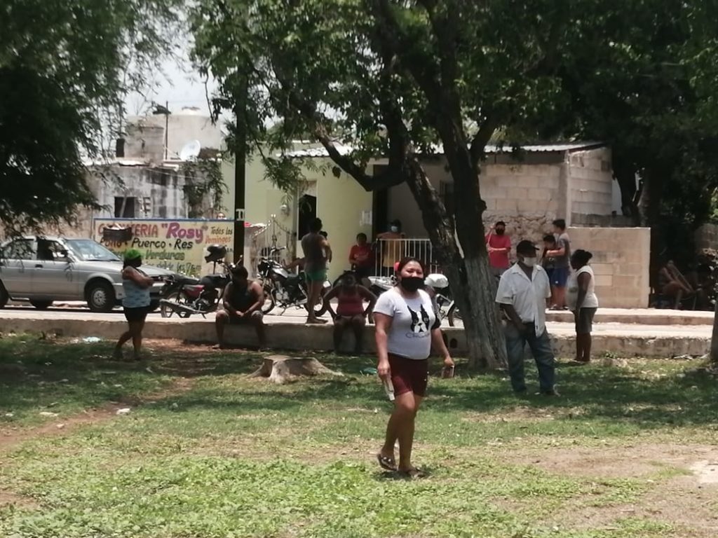 En la hacienda Opichen quieren desalojar a los comerciantes