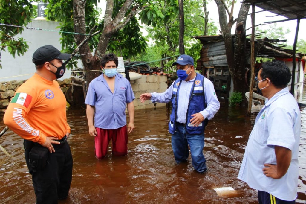 El alcalde de Umán se solidariza y apoya a las familias más afectadas por la tormenta tropical “Cristóbal”