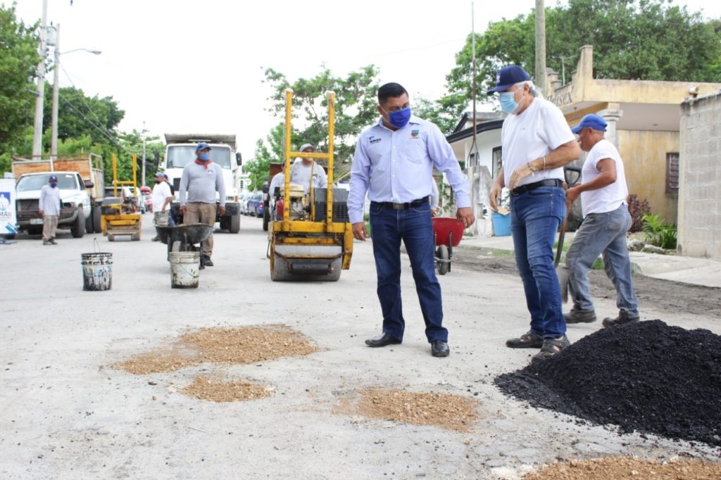 El Ayuntamiento de Umán pone en marcha el Programa Emergente de Bacheo en toda la ciudad