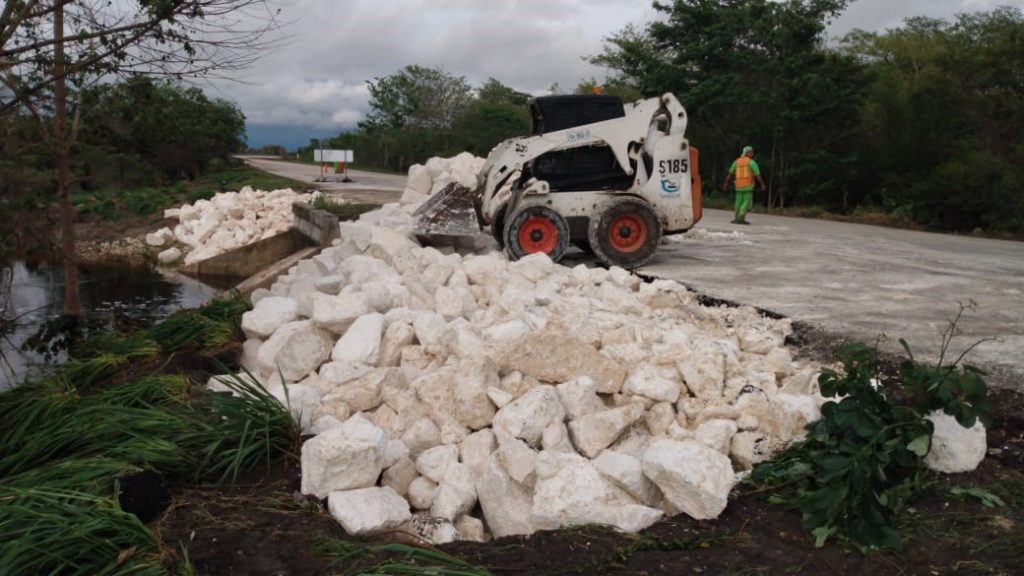 Trabaja SCT para rehabilitar las carreteras afectadas por la tormenta tropical “Cristóbal”