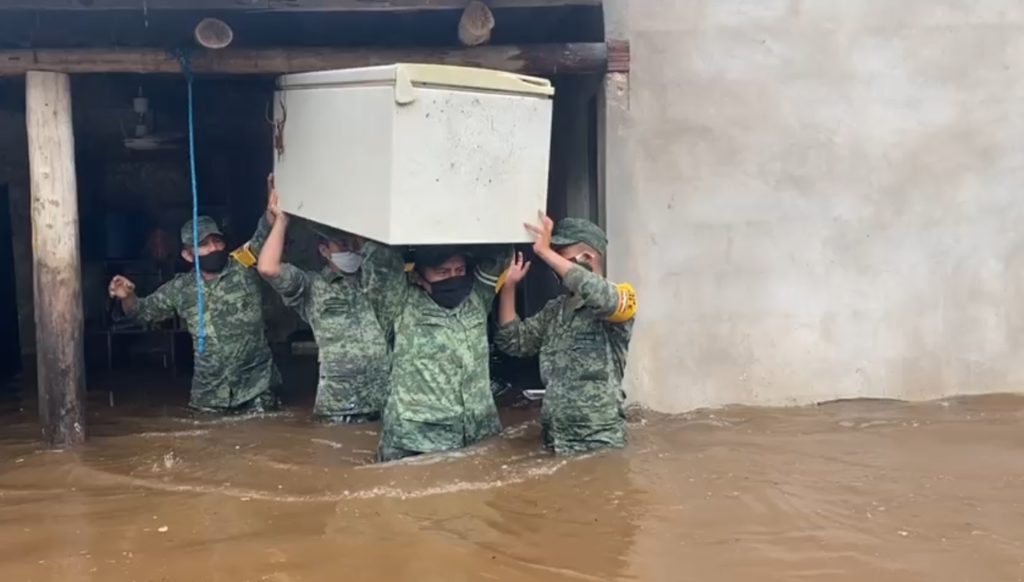 Tropas del Ejército mexicano aplican el Plan DN-III-E en el estado de Yucatán con motivo de la Tormenta Tropical Cristóbal