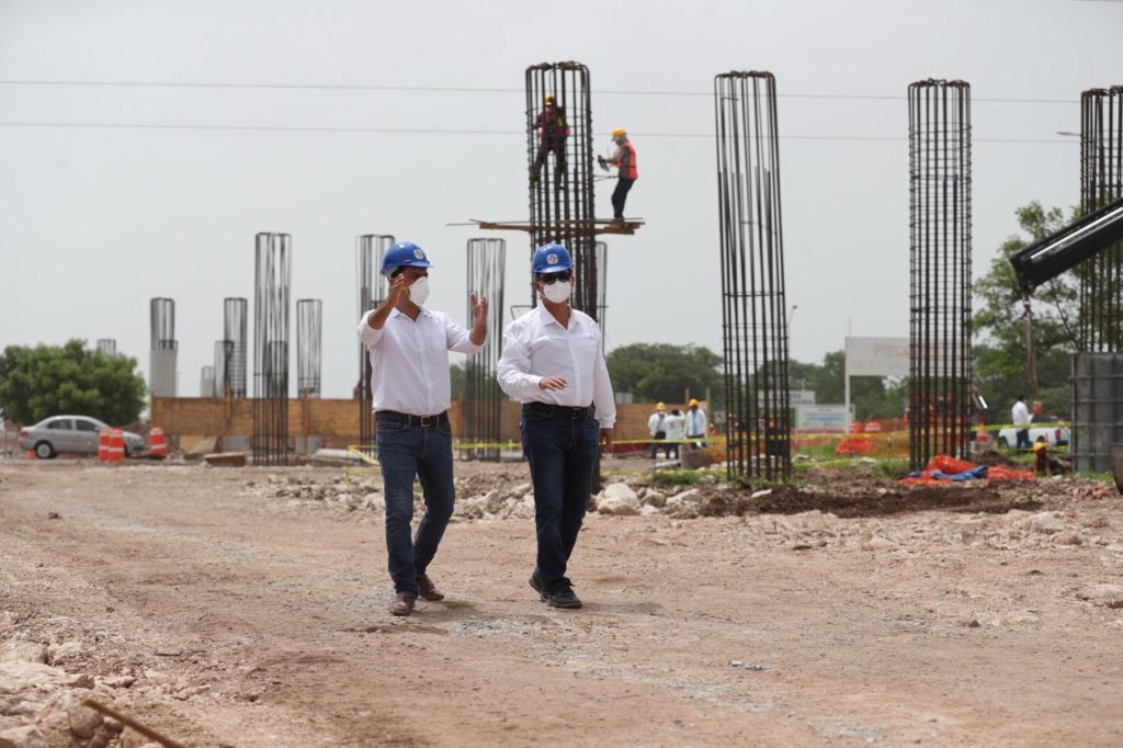 El Gobernador Mauricio Vila Dosal impulsa proyectos de obra pública que generan derrama económica y empleo para quienes más lo necesitan