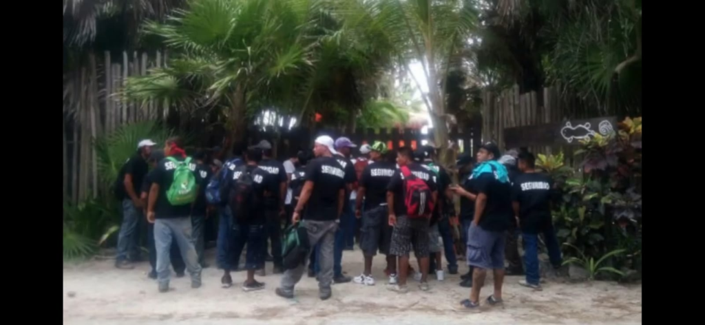 Más de trescientas familias pierden sus empleos ante despojo en Tulum de propiedades a prestadores de servicio turisticos