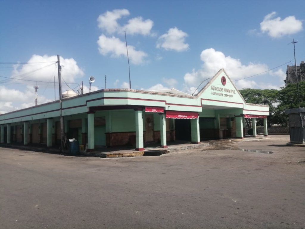 Umán cierra sus mercados