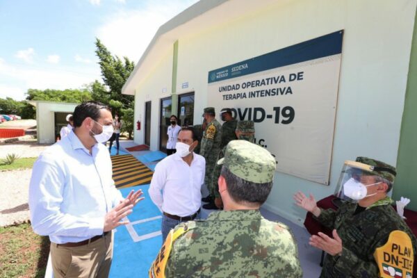El Gobernador Mauricio Vila Dosal realiza una visita de supervisión a la nueva Unidad Operativa de Terapia Intensiva para pacientes con Coronavirus en la X Región Militar
