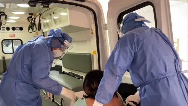 Médicos del IMSS actúan oportunamente y salvan a madre e hijo del COVID-19 en Yucatán