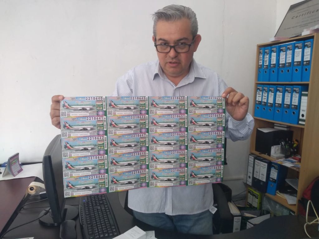 La venta de los billetes del avión presidencial están a la baja