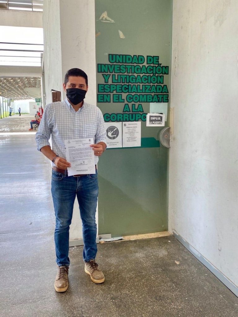 Acude el alcalde Diego Ávila acudió a la Unidad de Investigación y Litigación Especializada en el Combate a la Corrupción para aportar pruebas por posibles hechos delictuosos por la anterior administración