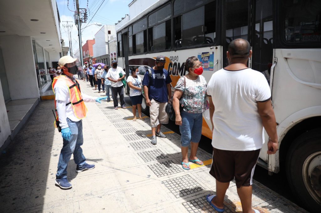 Se mantiene un permanente operativo de vigilancia en los paraderos del transporte público: IMDUT