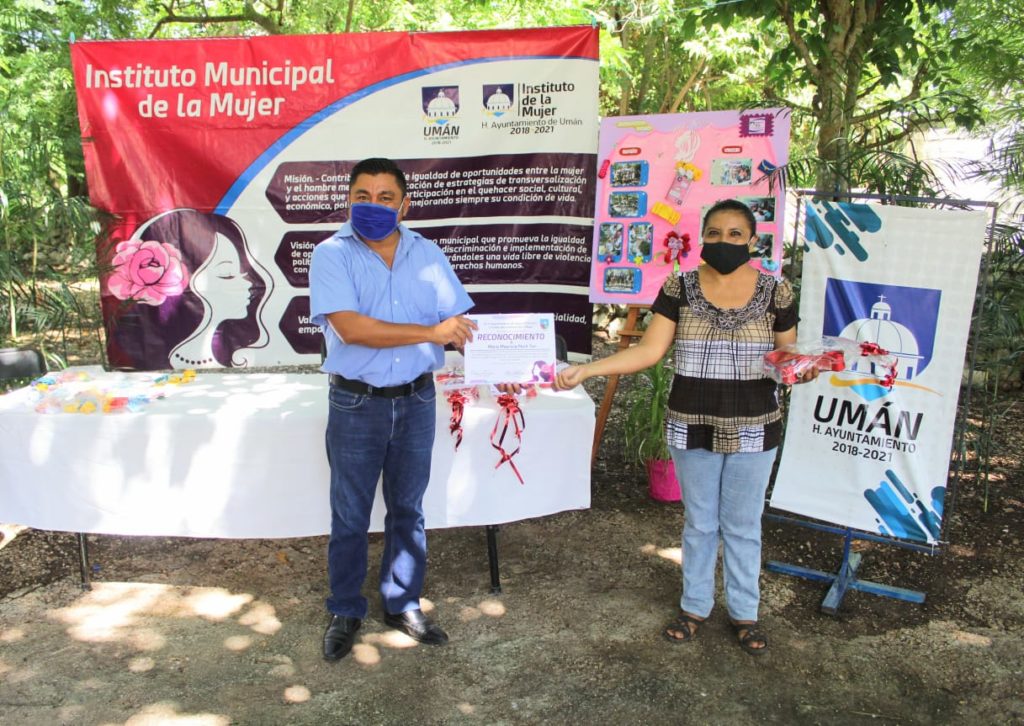 El alcalde de Umán trabaja para empoderar a las mujeres del municipio