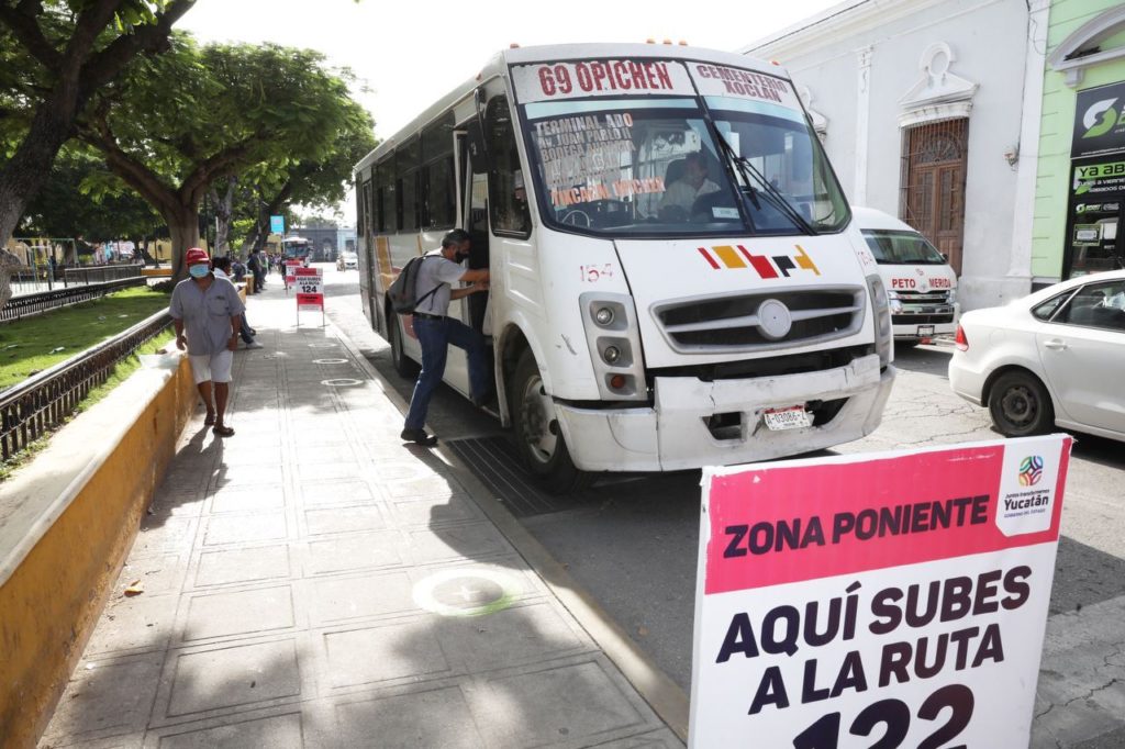 Nuevas zonas de ascenso y descenso en el Centro Histórico de Mérida, contribuyen a evitar aglomeraciones de gente en esta zona de la ciudad