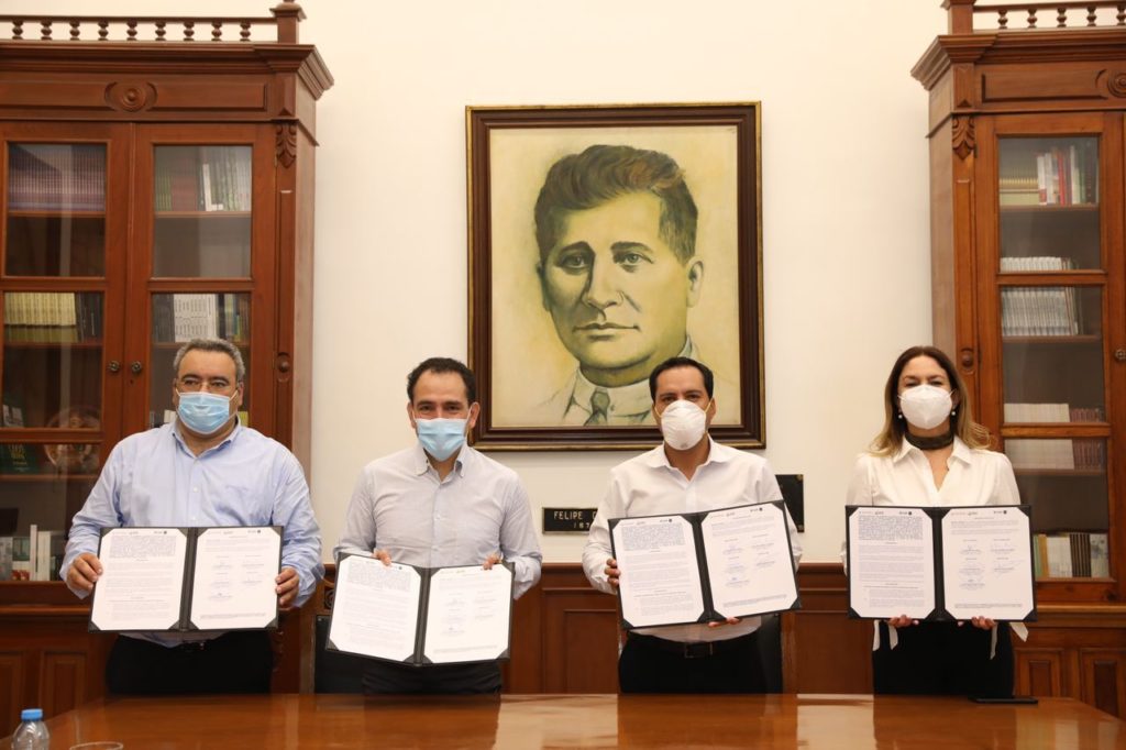 El Gobernador Mauricio Vila Dosal y el titular de la Secretaría de Hacienda y Crédito Público (SHCP), Arturo Herrera Gutiérrez, firman convenio para el combate de delitos fiscales y financieros