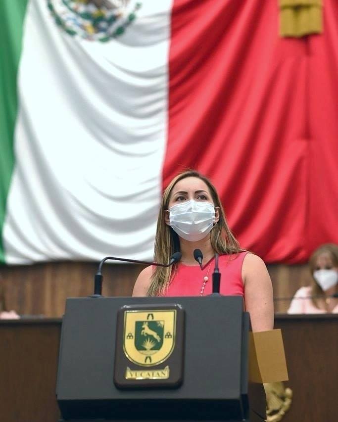 Se necesitan nuevos políticos, más que nuevos partidos señala diputada