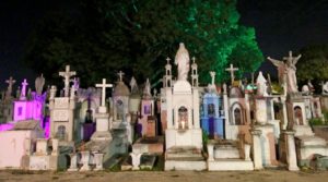 Abrirán panteones por días de muertos con estrictas medidas de higiene