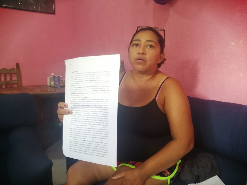 Vecina denuncia presunto fraude en una inmobiliaria