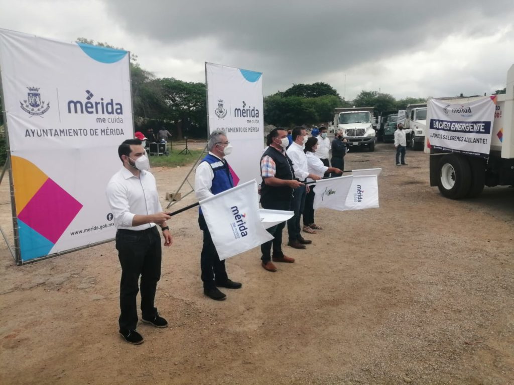 Terraceros del Ayuntamiento protestan en pleno evento del alcalde