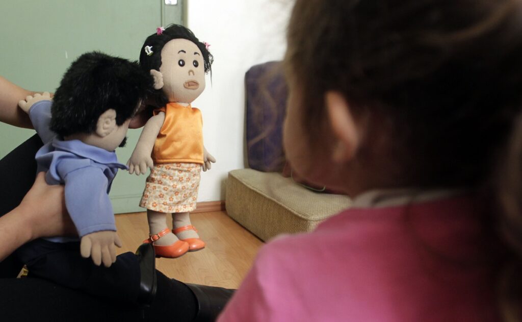 Madres de familias ocultan el abuso sexual infantil por temor a las represalías