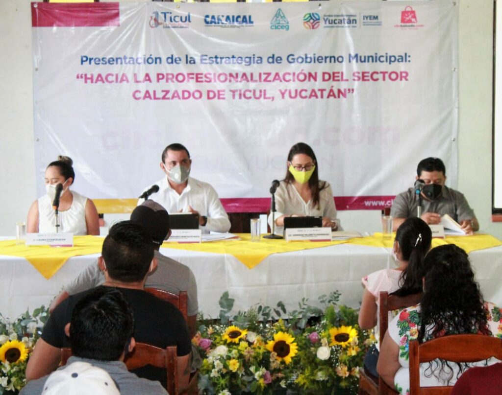 Presentan estrategia de profesionalización del calzado en Ticul