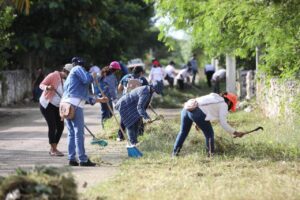 Programa Emergente de Apoyo Comunitario representa un alivio para las familias yucatecas de los municipios afectados por los fenómenos naturales