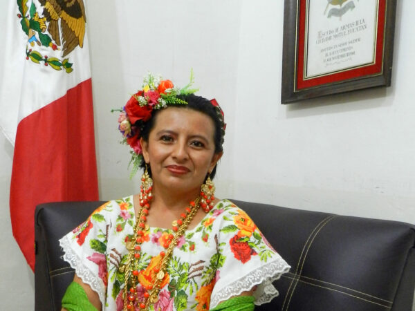 Regidora de Motul víctima de violencia física y política por parte del alcalde de Motul
