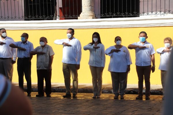 Izamal de manteles largos por el 179 aniversario de su nombramiento como ciudad