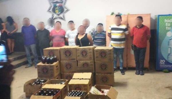 Arman fiesta clandestina y los detiene la policía
