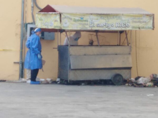 Dentro de un carrito de comida hallan cuerpo sin vida