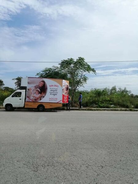 Exponen a sujetos que dejaron sus desperdicios en el parque de Misné