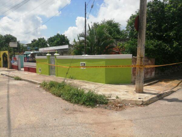 Vecina curiosa descubre un cadáver en San Antonio Xluch