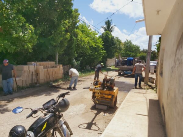 Continúa de manera intensa labores de bacheo en todo el municipio Izamaleño