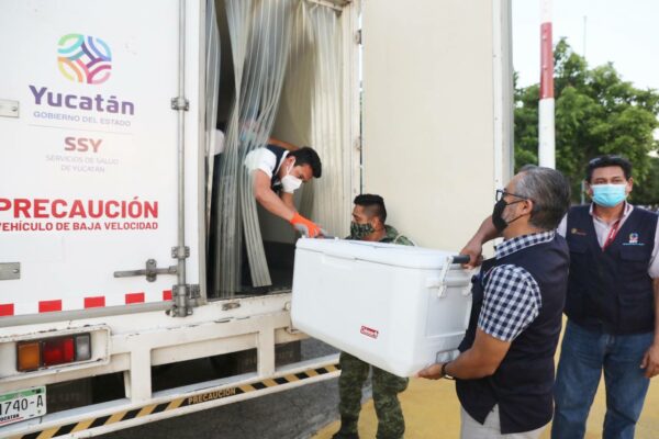 Arriba a Yucatán un cargamento con 135,300 vacunas contra el Coronavirus