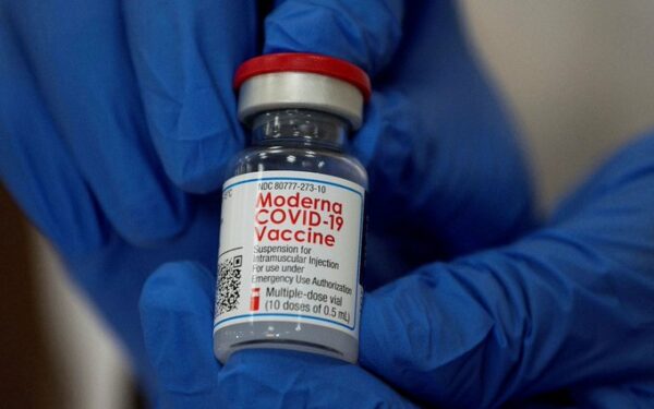 Cofepris autoriza el uso de emergencia la vacuna Moderna