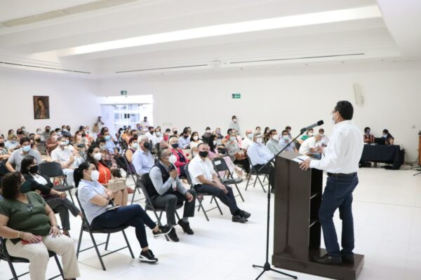 Diálogo abierto con las escuelas particulares de Yucatán para el regreso seguro a clases