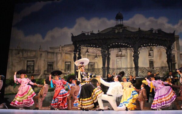 Amor por México, en “Galas Yucatecas”