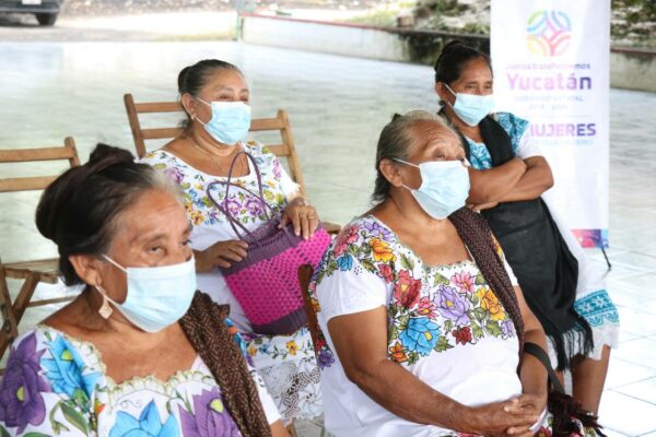 Semujeres refrenda compromiso con impulsar a yucatecas en comunidades rurales