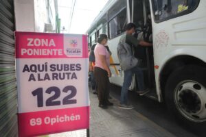 Comerciantes del Centro Histórico de Mérida con buenas expectativas de ventas tras reubicación de las zonas de ascenso y descenso del transporte público