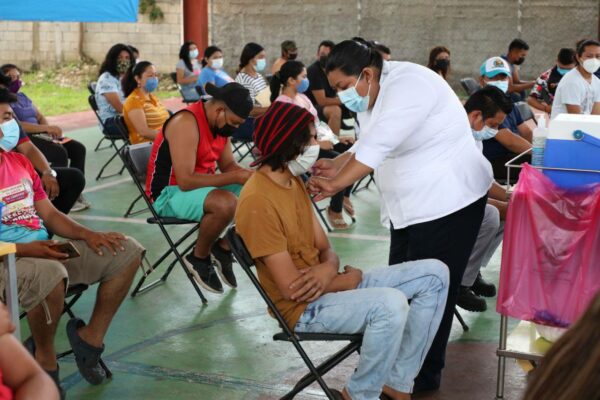 Aplicarán a partir del 3 de noviembre primera dosis contra el Coronavirus a adolescentes de 12 a 17 años de edad, con comorbilidades de riesgo y enfermedades graves, de municipios del interior del estado