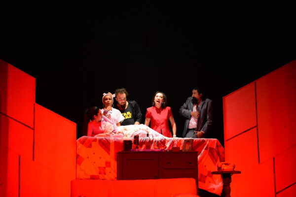 Pese a pandemia, jóvenes impulsan el teatro en Mérida