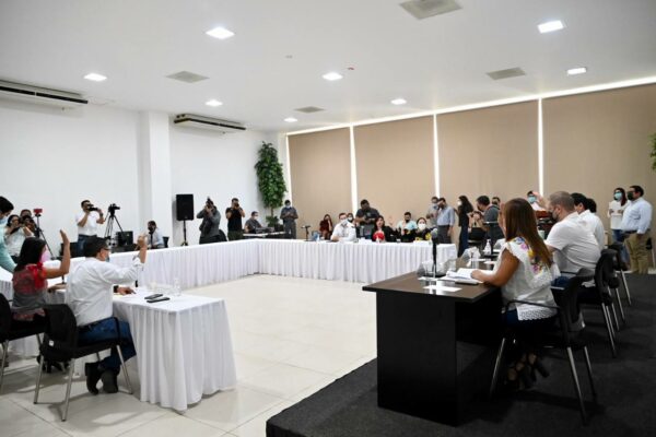 Desechan proyectos de dictámenes de la Ley de Ingresos de dos municipios