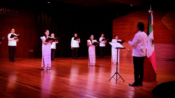 Coro de Cámara de Yucatán inmortaliza el Himno Nacional Mexicano en maya