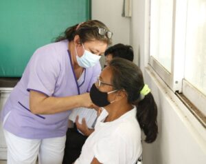 El gobernador Mauricio Vila llamó a los no vacunados a vacunarse para terminar con la pandemia