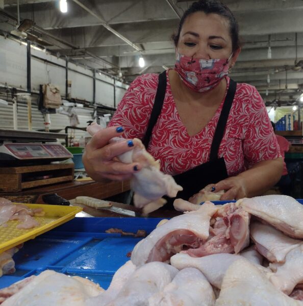 Locatarios confían que las ventas de pavo será mejor este 2021