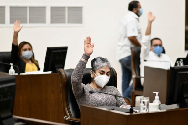 Mayoría panista del congreso local avaló el incremento de impuestos para los meridanos