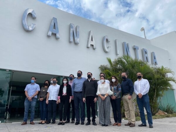 Industriales de la Península de Yucatán respaldan a José Antonio Centeno para que sea dirigente nacional de la Canacintra