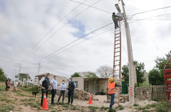 El Alcalde Renán Barrera impulsa el desarrollo de la infraestructura civil para el desarrollo social