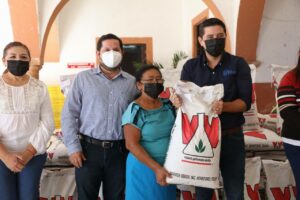 Fuerte impulso del Gobernador Mauricio Vila Dosal para la recuperación del campo, con la entrega de semillas de sorgo