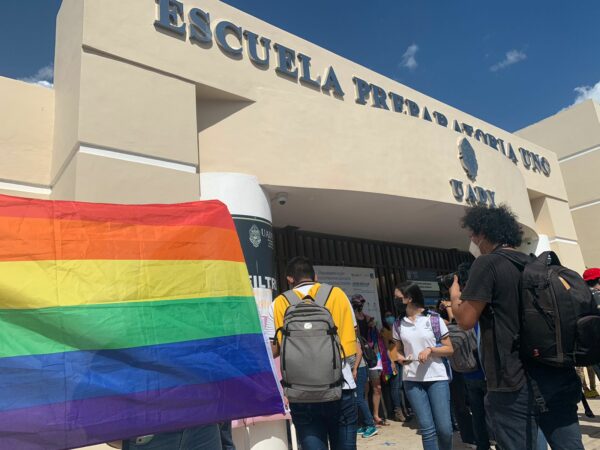 Estudiantes de la Prepa Uno denunciaron públicamente casos de homolesbobitransfobia
